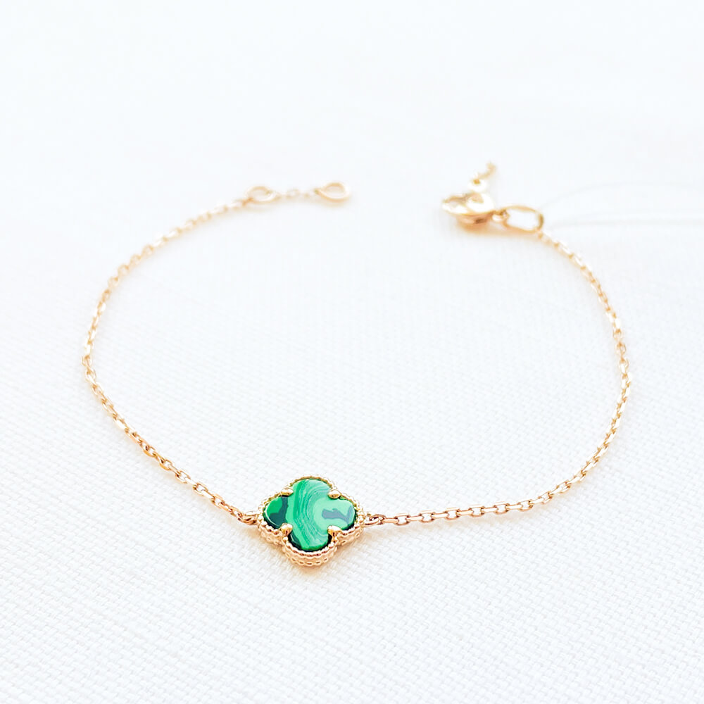 Золотий браслет Клевер з малахітом. Артикул: 005443