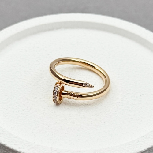 Золотое кольцо Гвоздь с фианитами. Артикул: 008711