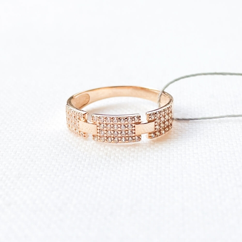 Золота каблучка з фіанітами. Артикул: 004882