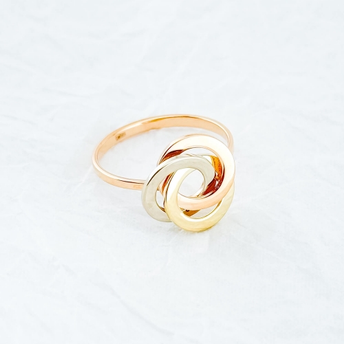 Золотое кольцо "Три цвета". Артикул: 008406