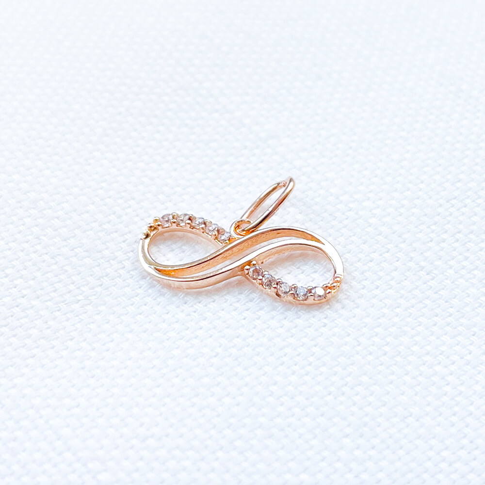 Золотий підвіс Нескінченність з фіанітами. Артикул: 005677