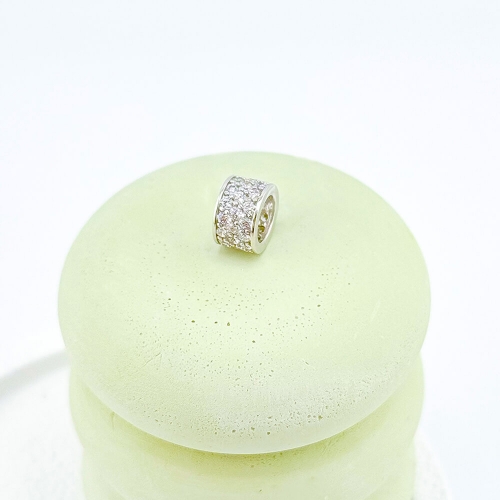 Золотий підвіс з фіанітами. Артикул: 006547