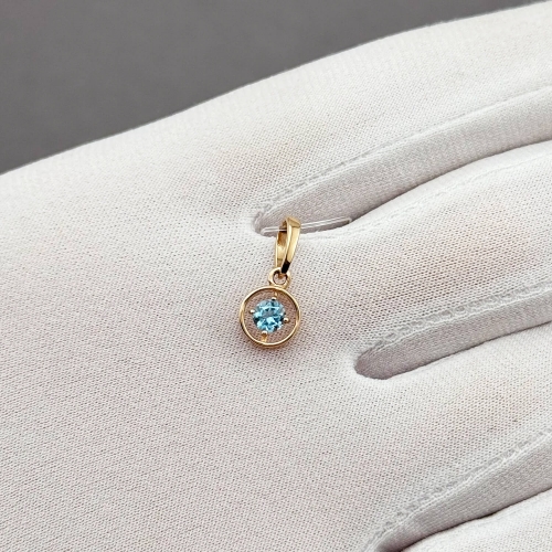 Золотий підвіс з топазом. Артикул: 009834