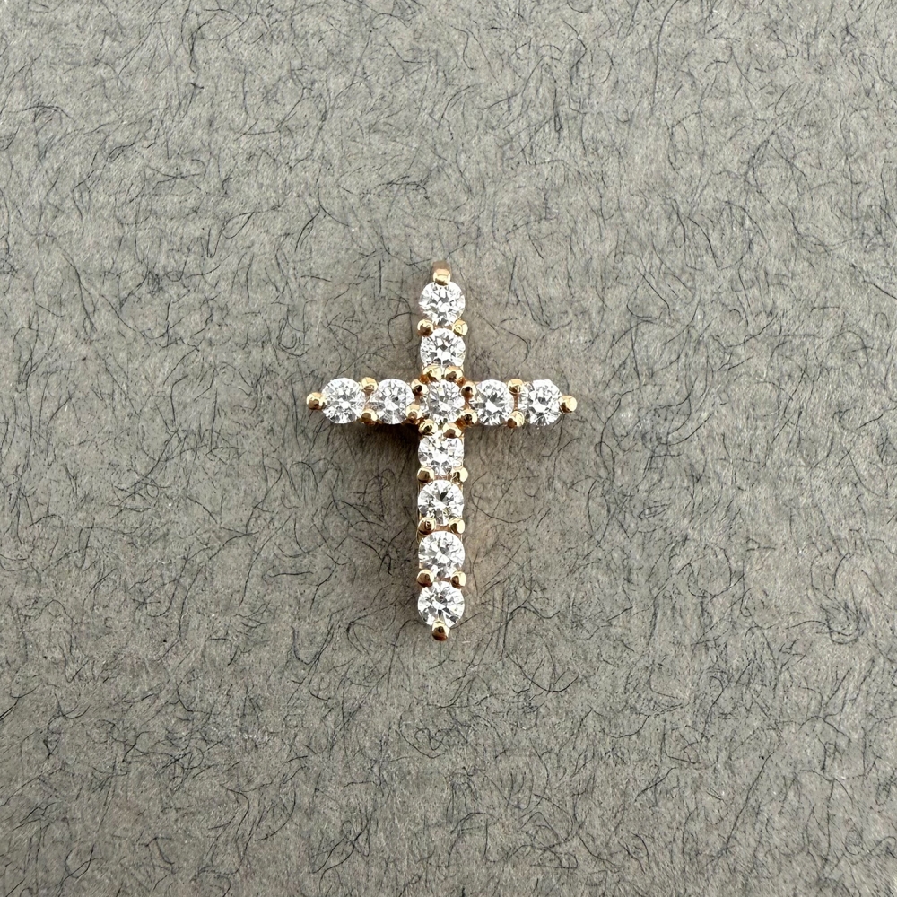 Золотий хрестик з фіанітами. Артикул: 011015