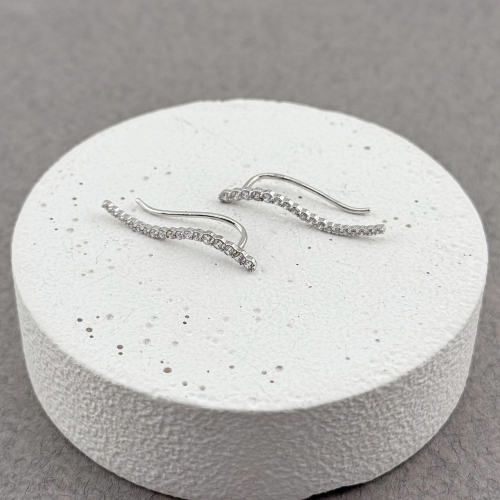 Золоті сережки-кафи з фіанітами. Артикул: 011043