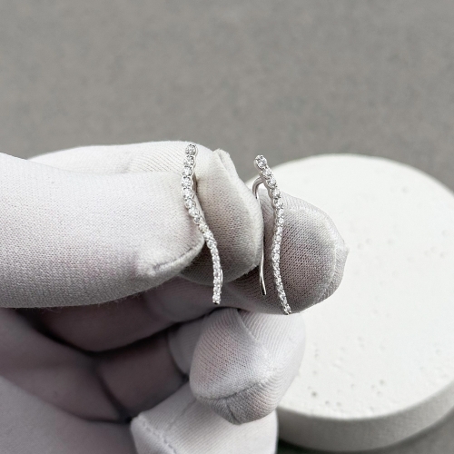 Золоті сережки-кафи з фіанітами. Артикул: 011043