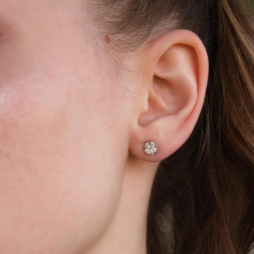 Золотые сережки-пусеты с бриллиантами. Артикул: 004553