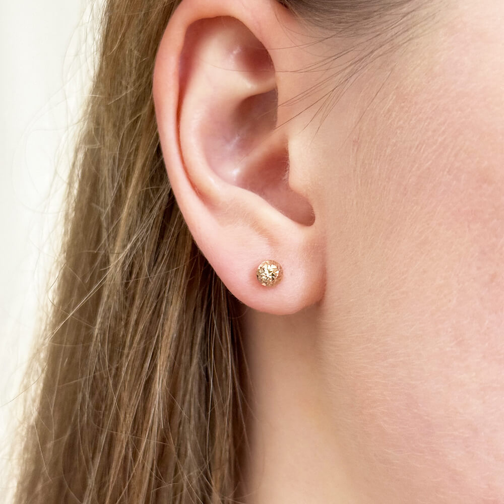 Золоті сережки з алмазними кульками. Артикул: 007121