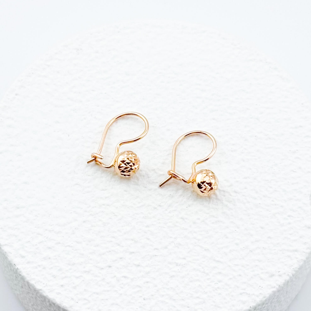 Золоті сережки з алмазними кульками. Артикул: 008425