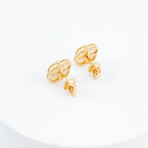 Золотые серьги Клевер с перламутром. Артикул 7019