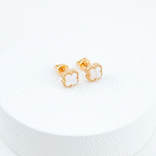 Золоті сережки Конюшина з перламутром. Артикул 7021