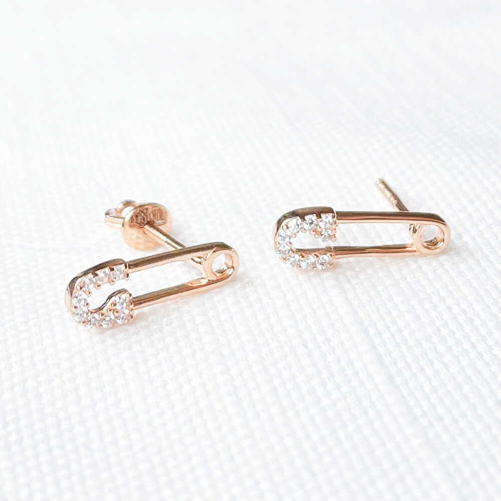 Золоті сережки-пусети Скріпки з фіанітами. Артикул: 004428