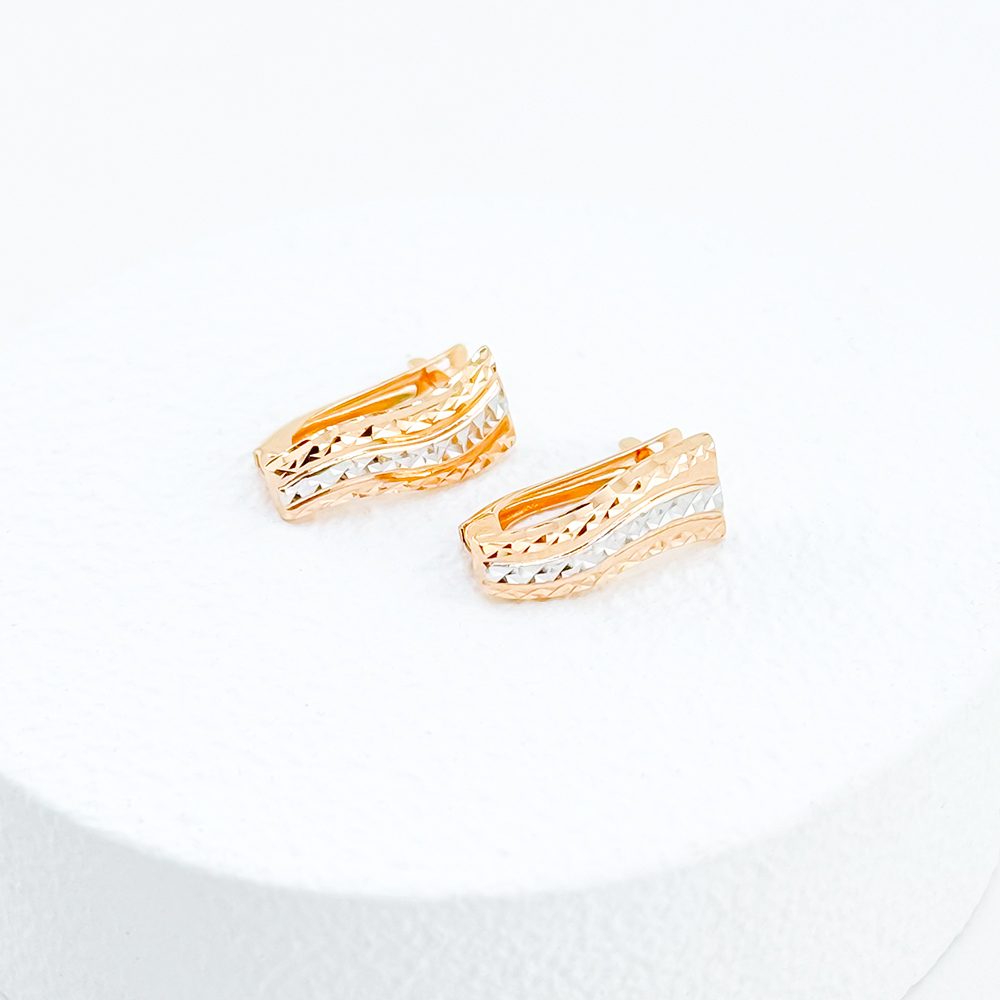 Золоті сережки з алмазною гранню. Артикул: 7036