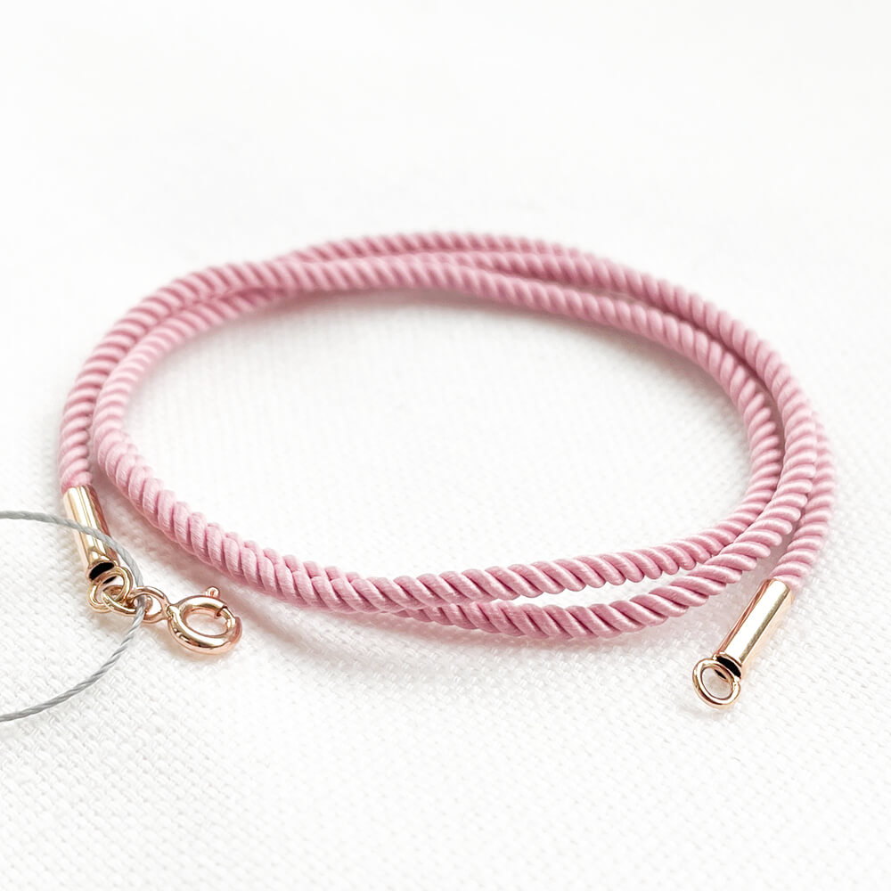 Рожевий шовковий ювелірний шнурок 2мм із золотим замком. Артикул 004137